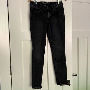 Universal Thread Curvy Skinny Jeans Size 10/30R